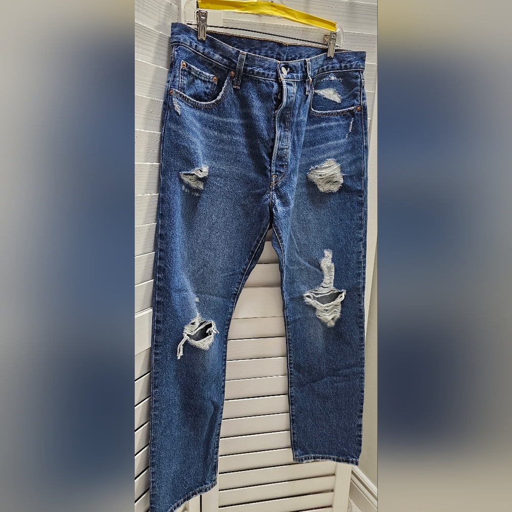New brand Levi's 501 Jeans W33 L30